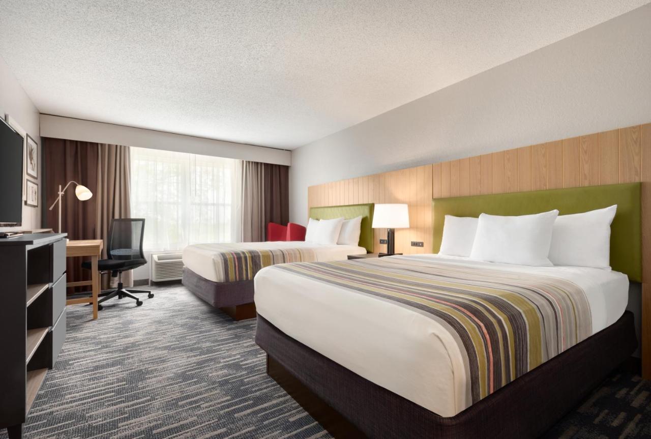 Country Inn & Suites By Radisson, Pella, Ia Bagian luar foto