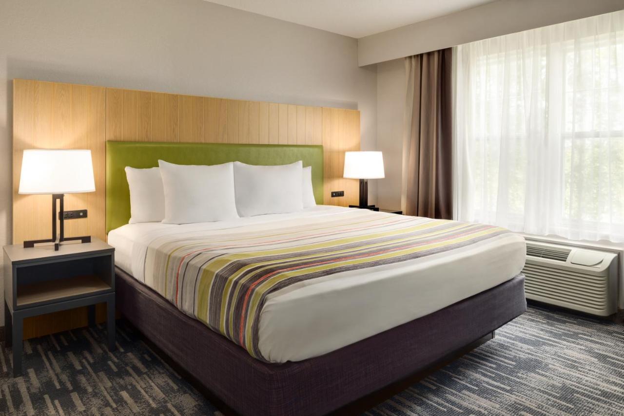 Country Inn & Suites By Radisson, Pella, Ia Bagian luar foto