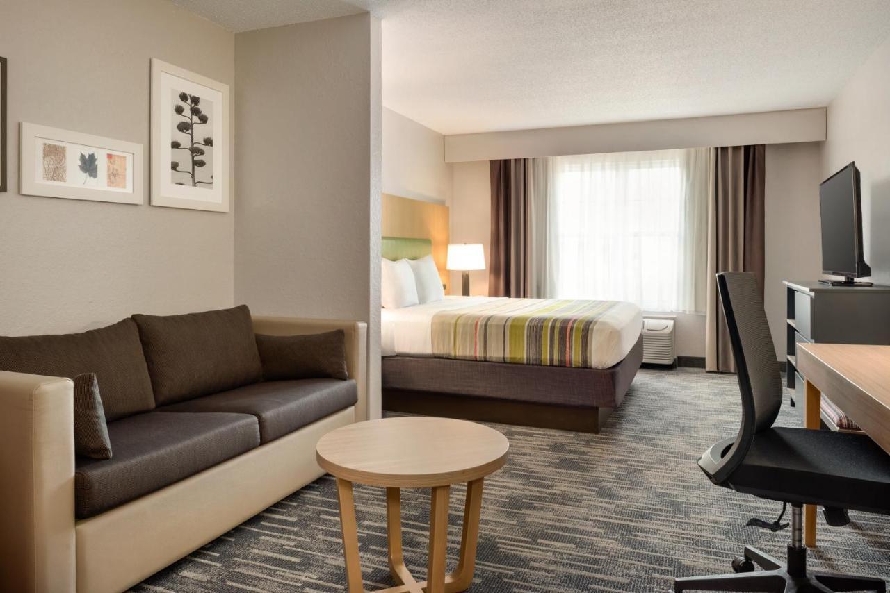 Country Inn & Suites By Radisson, Pella, Ia Bagian luar foto