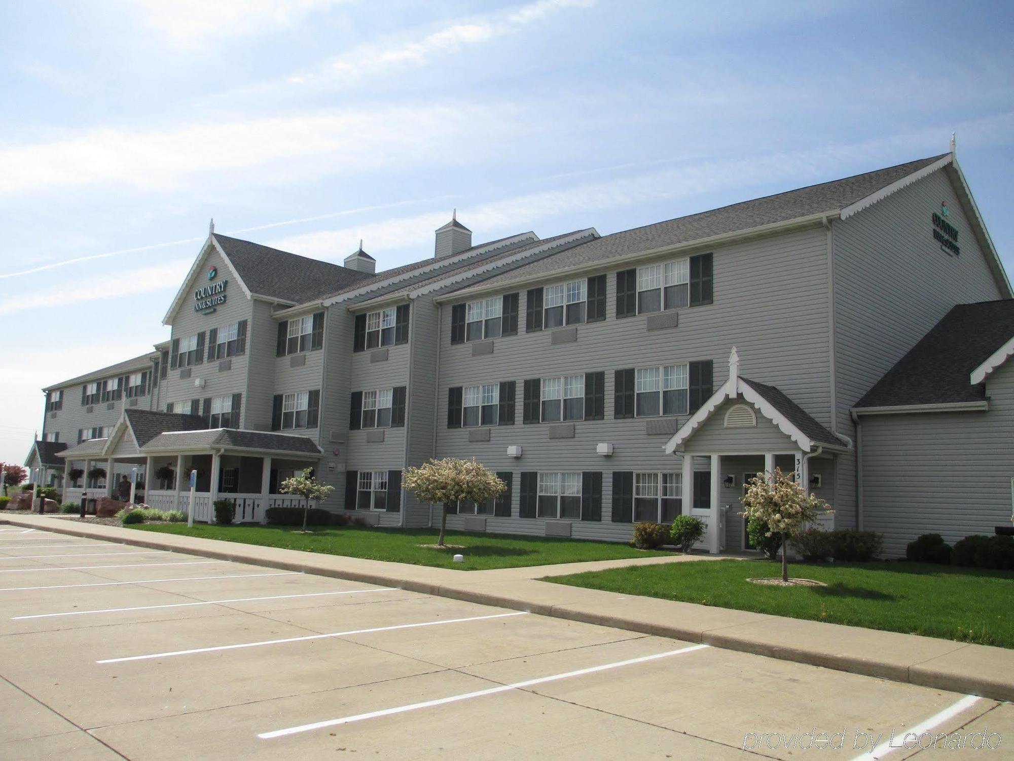 Country Inn & Suites By Radisson, Pella, Ia Bagian luar foto